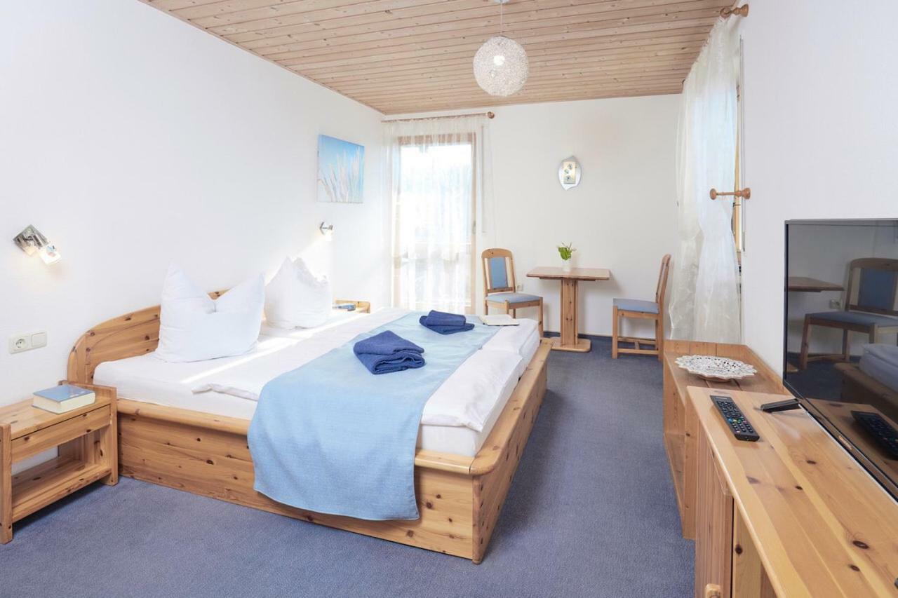 Zur Glashuette Landpension Fabrikschleichach Buitenkant foto